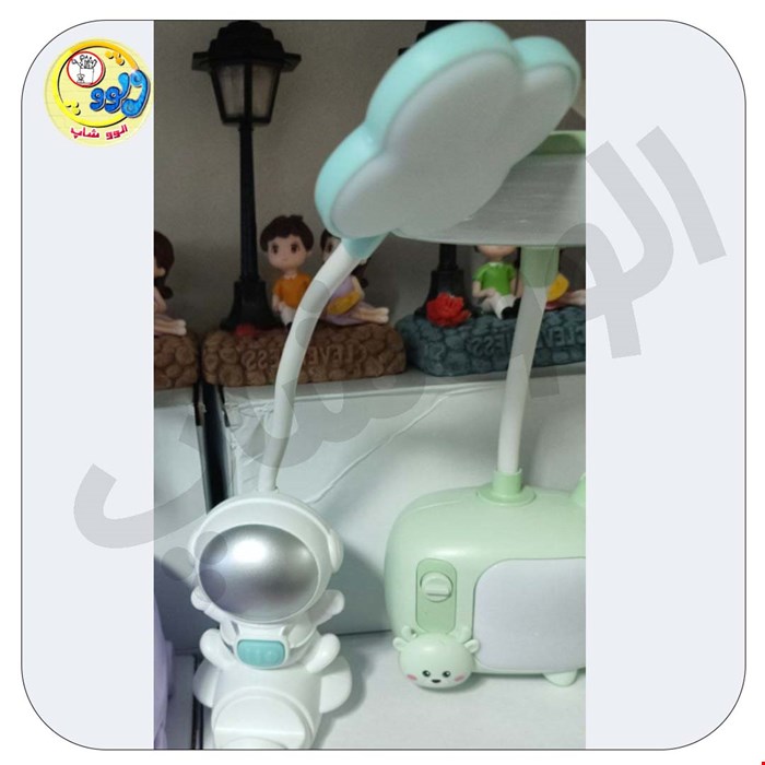 چراغ مطالعه شارژی فضانورد روی موشک(با هلدر موبایل)