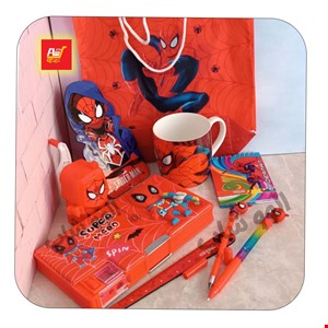 ست تحریر هدیه  پسرانه مرد عنکبوتی  شماره 1- شامل 9 تکه مختلف و متنوع